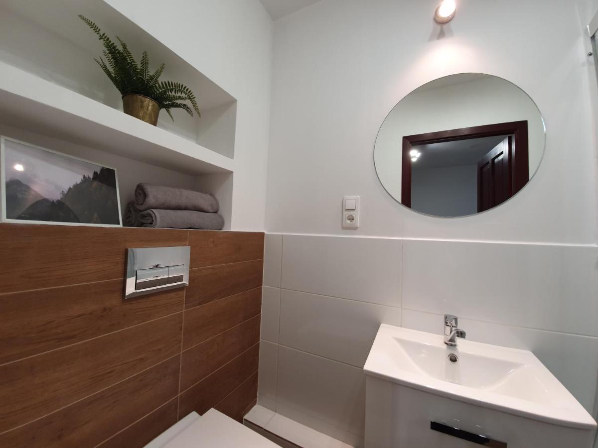 Studio Zubrova Apartment *